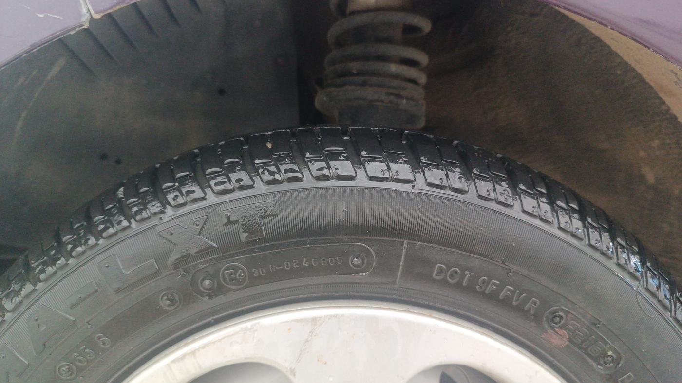 2016 Tata Nano TWIST XTA, Petrol, Automatic, 17,575 km, Left Front Tyre Tread