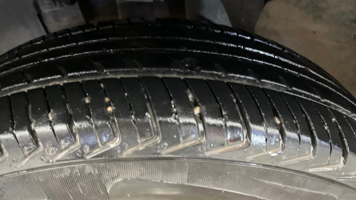 2016 Renault Kwid RXT 0.8, Petrol, Manual, 34,055 km, Left Front Tyre Tread