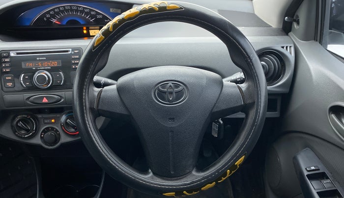 2013 Toyota Etios Liva G, Petrol, Manual, 37,526 km, Steering Wheel Close Up