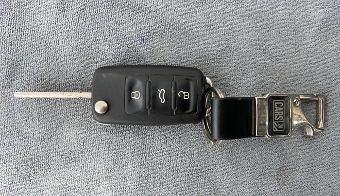 2015 Skoda Rapid 1.5 TDI MT ELEGANCE BLACK PACKAGE, Diesel, Manual, 64,793 km, Key Close Up