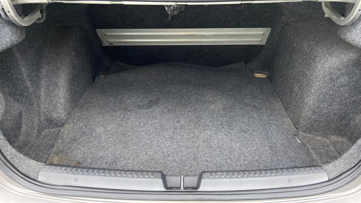 2015 Skoda Rapid 1.5 TDI MT ELEGANCE BLACK PACKAGE, Diesel, Manual, 64,793 km, Boot Inside