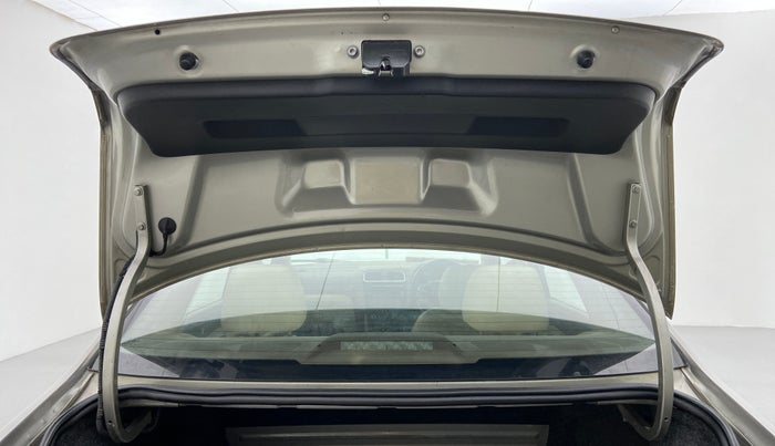 2015 Skoda Rapid 1.5 TDI MT ELEGANCE BLACK PACKAGE, Diesel, Manual, 64,793 km, Boot Door Open