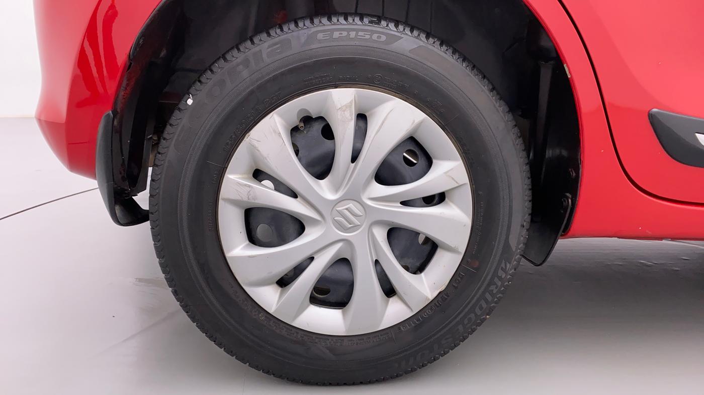 2019 Maruti Swift VXI D, Petrol, Manual, 56,150 km, Right Rear Wheel