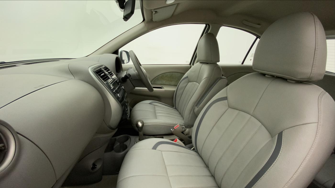 2016 Nissan Micra XV CVT, Petrol, Automatic, 33,902 km, Right Side Front Door Cabin
