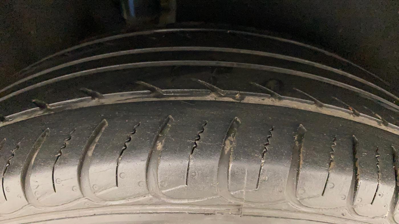 2019 Ford Ecosport TITANIUM 1.5L DIESEL, Diesel, Manual, 73,922 km, Right Rear Tyre Tread