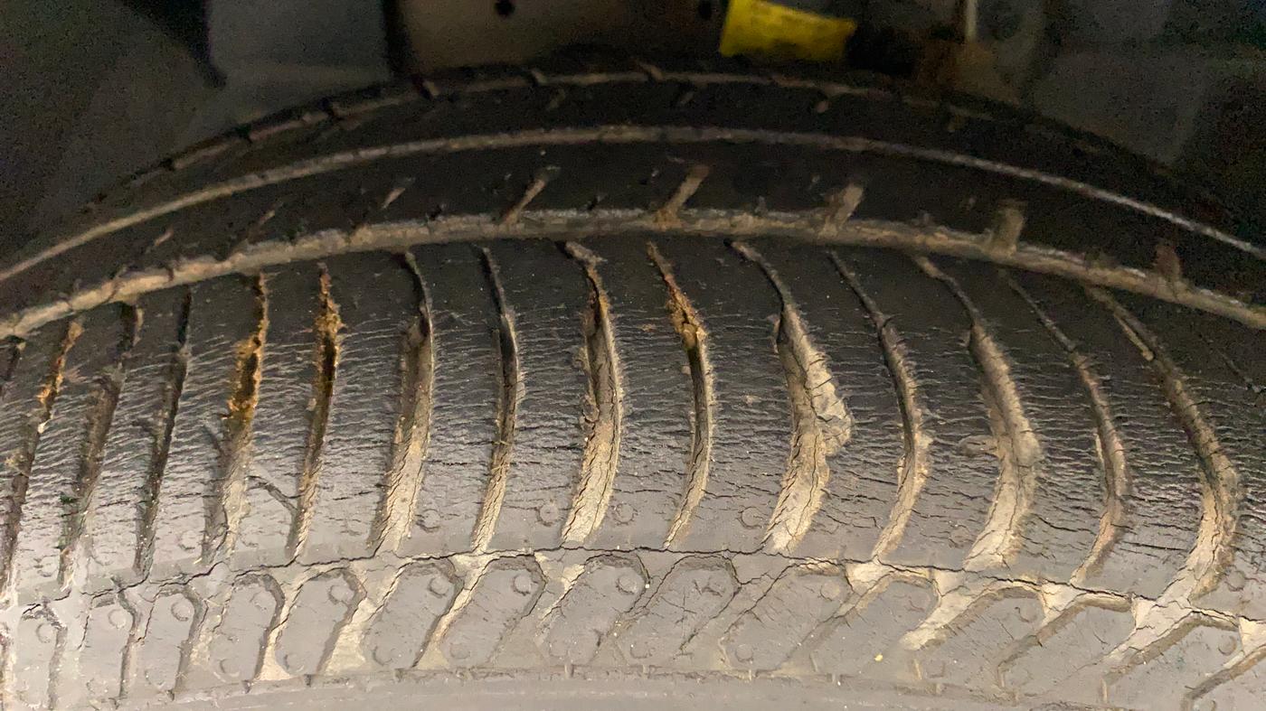 2019 Ford Ecosport TITANIUM 1.5L DIESEL, Diesel, Manual, 73,922 km, Left Front Tyre Tread