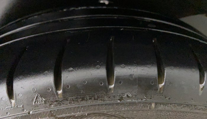 2017 Maruti S Cross ALPHA 1.3, Diesel, Manual, 58,771 km, Left Rear Tyre Tread