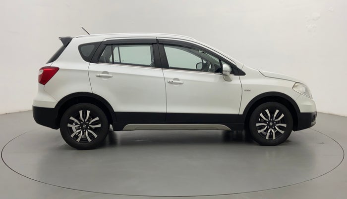2017 Maruti S Cross ALPHA 1.3, Diesel, Manual, 58,771 km, Right Side