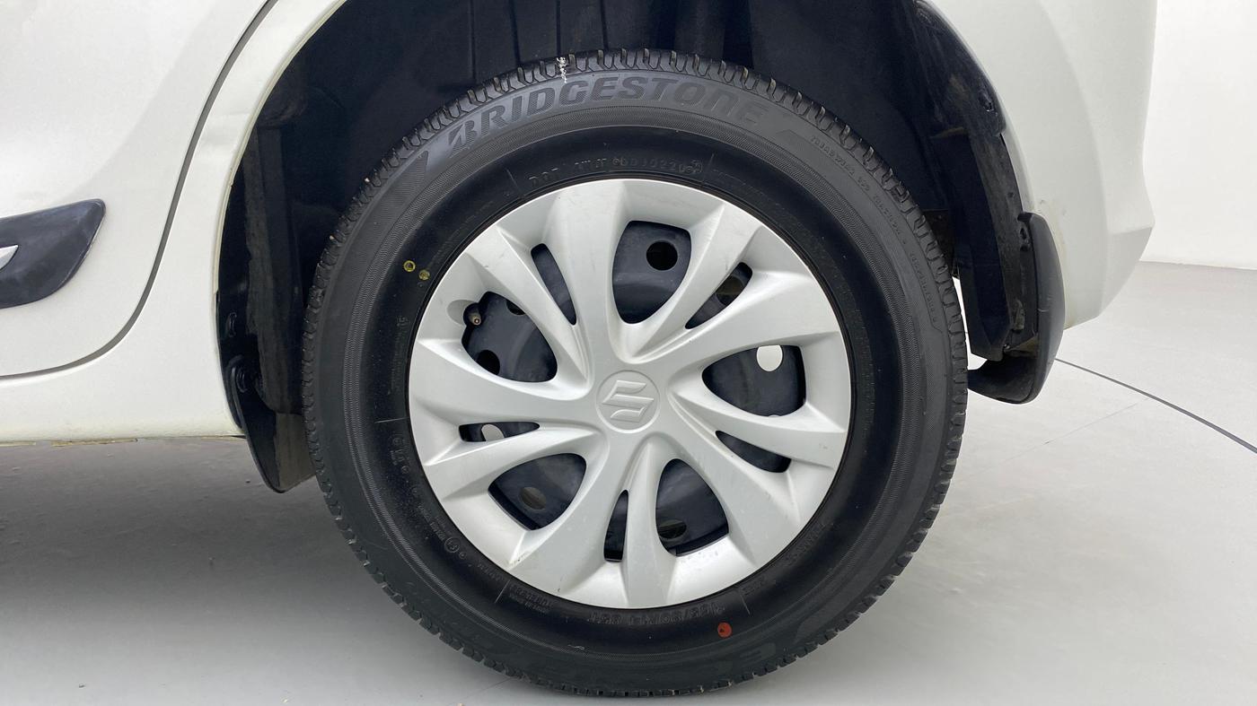 2020 Maruti Swift VXI D, Petrol, Manual, 44,174 km, Left Rear Wheel