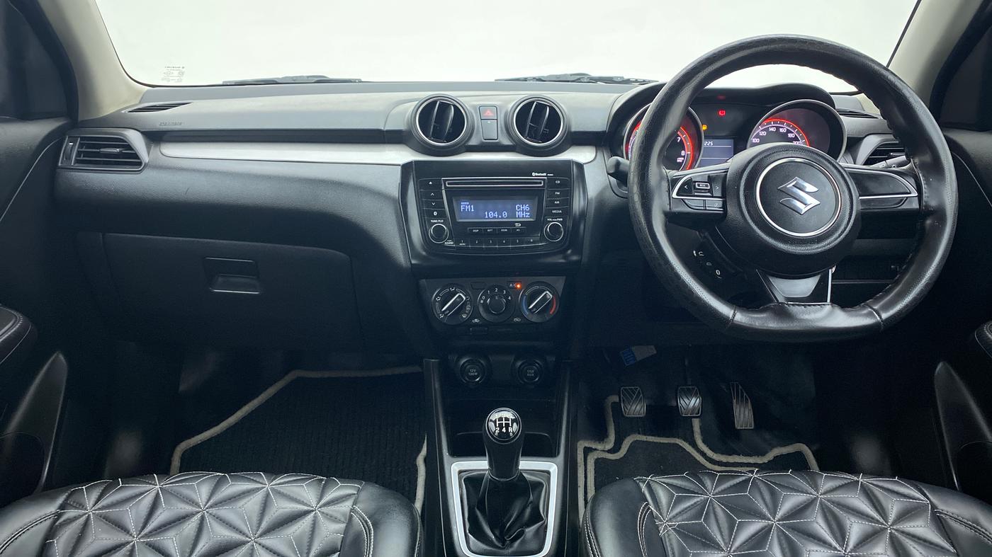 2020 Maruti Swift VXI D, Petrol, Manual, 44,174 km, Dashboard