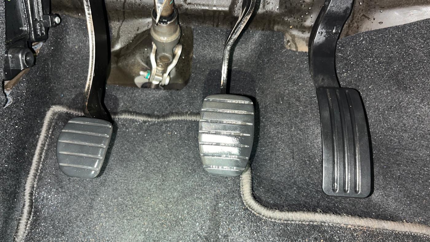 2016 Renault Duster RXL 1.6 PETROL, Petrol, Manual, 49,077 km, Pedals