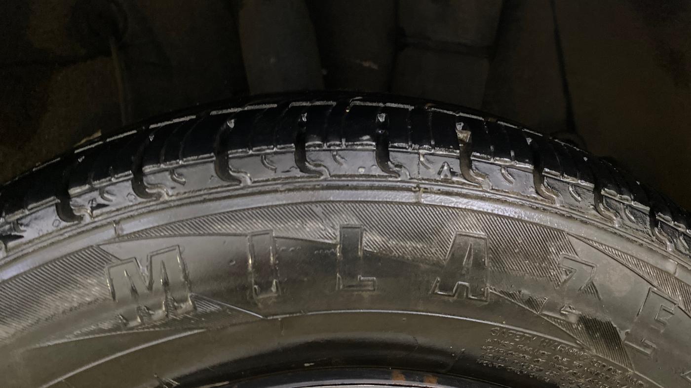 2016 Hyundai Xcent S 1.2, Petrol, Manual, 32,616 km, Left Rear Tyre Tread