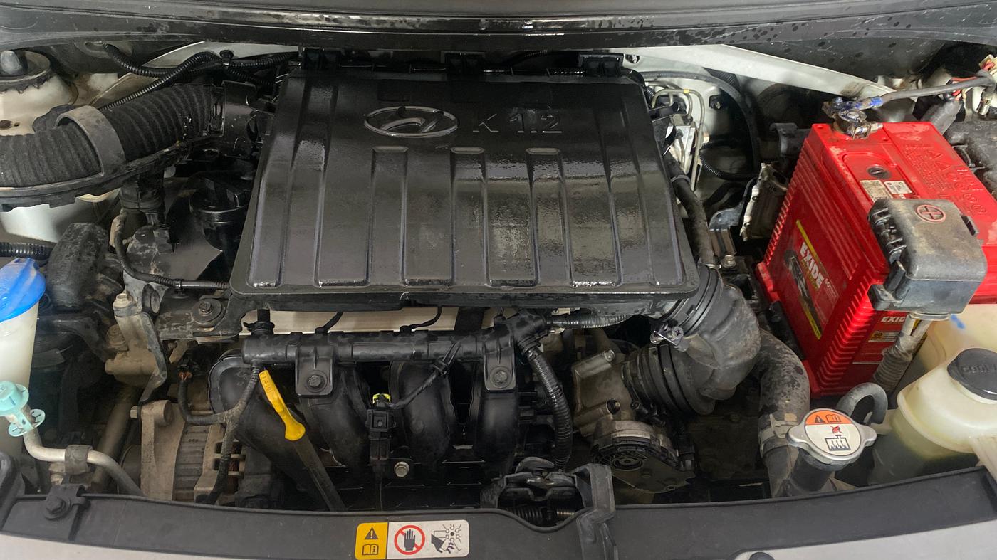 2016 Hyundai Xcent S 1.2, Petrol, Manual, 32,616 km, Engine View