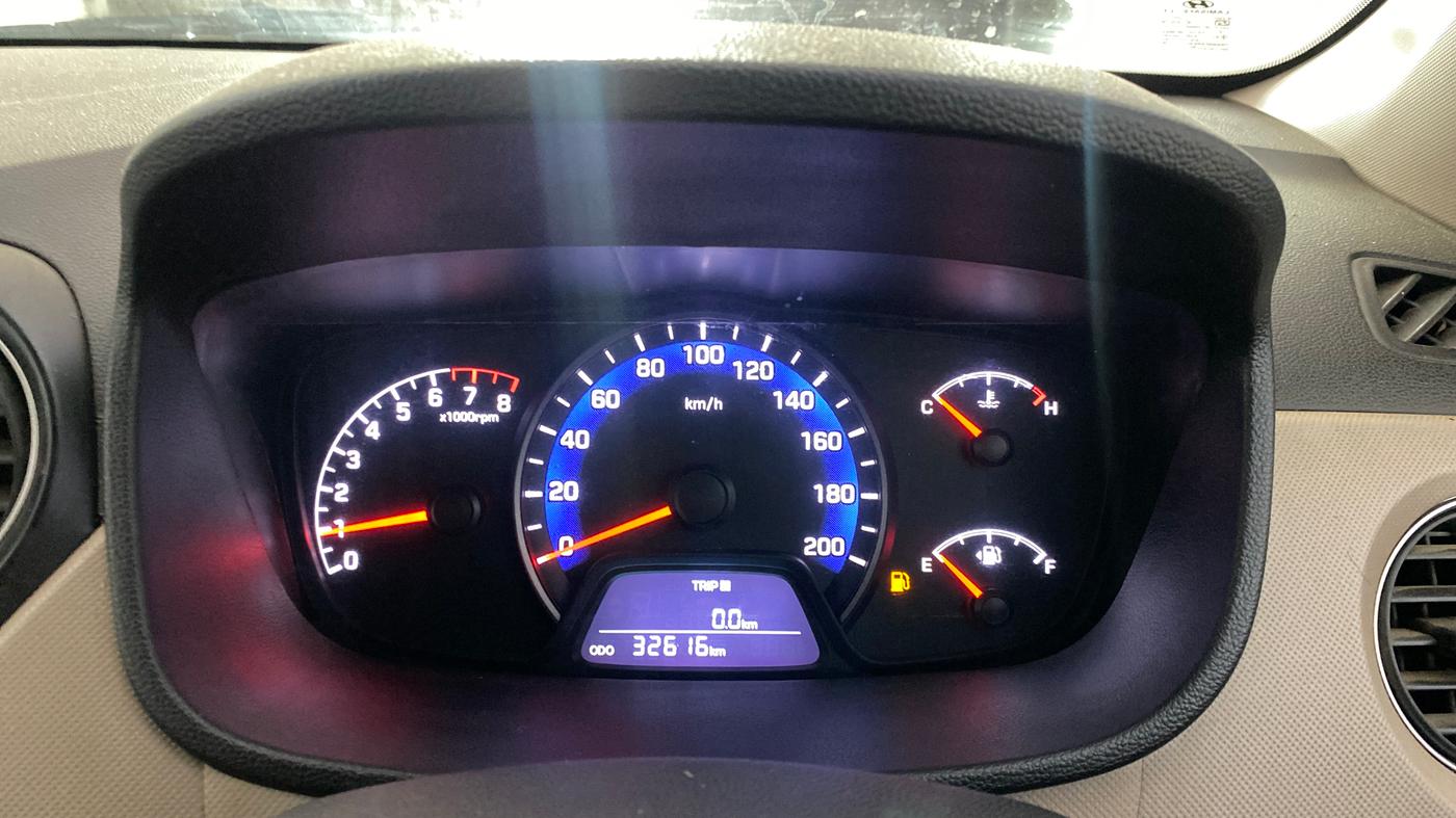 2016 Hyundai Xcent S 1.2, Petrol, Manual, 32,616 km, Odometer Image