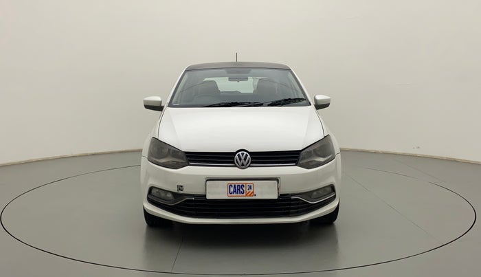 2015 Volkswagen Polo HIGHLINE1.2L, Petrol, Manual, 1,10,375 km, Front