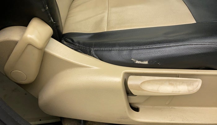 2015 Volkswagen Polo HIGHLINE1.2L, Petrol, Manual, 1,10,375 km, Driver Side Adjustment Panel