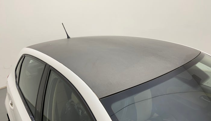 2015 Volkswagen Polo HIGHLINE1.2L, Petrol, Manual, 1,10,375 km, Roof