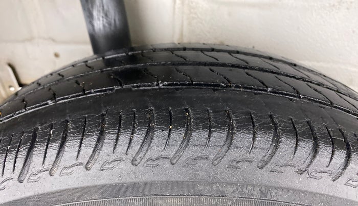 2019 Maruti S PRESSO VXI (O), Petrol, Manual, 76,529 km, Right Rear Tyre Tread