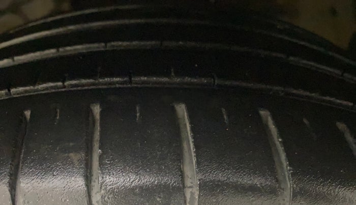 2020 Maruti Baleno ALPHA CVT PETROL 1.2, Petrol, Automatic, 36,850 km, Left Front Tyre Tread