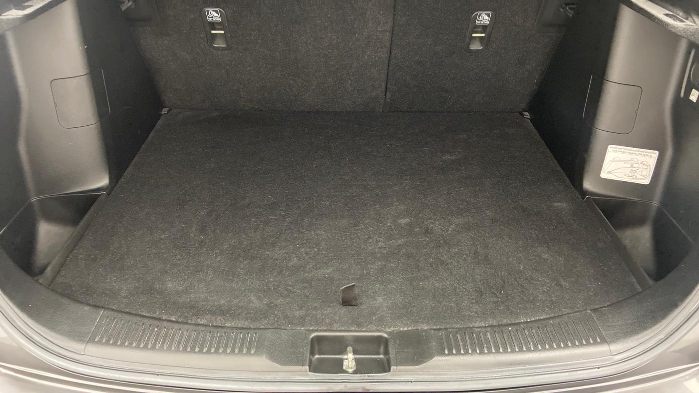 2017 Maruti S Cross ALPHA 1.6, Diesel, Manual, 43,502 km, Boot Inside View