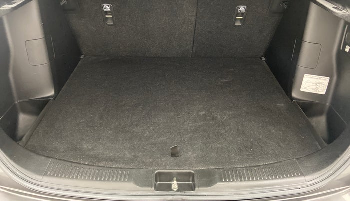 2017 Maruti S Cross ALPHA 1.6, Diesel, Manual, 43,502 km, Boot Inside View