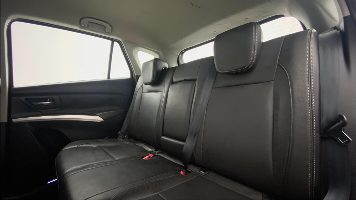2017 Maruti S Cross ALPHA 1.6, Diesel, Manual, 43,502 km, Right Side Door Cabin View