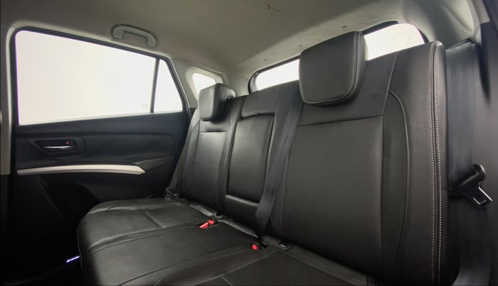 2017 Maruti S Cross ALPHA 1.6, Diesel, Manual, 43,502 km, Right Side Door Cabin View