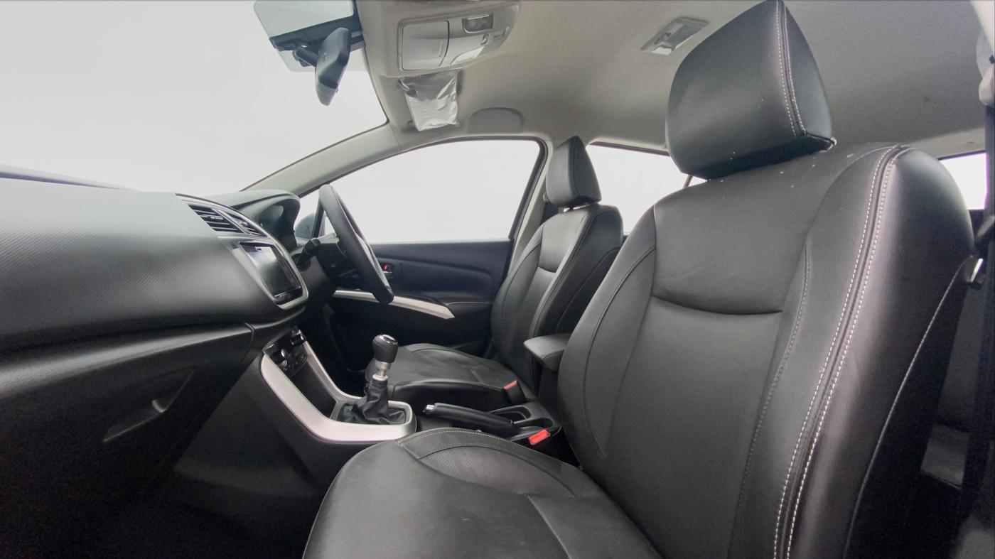 2017 Maruti S Cross ALPHA 1.6, Diesel, Manual, 43,502 km, Right Side Front Door Cabin View