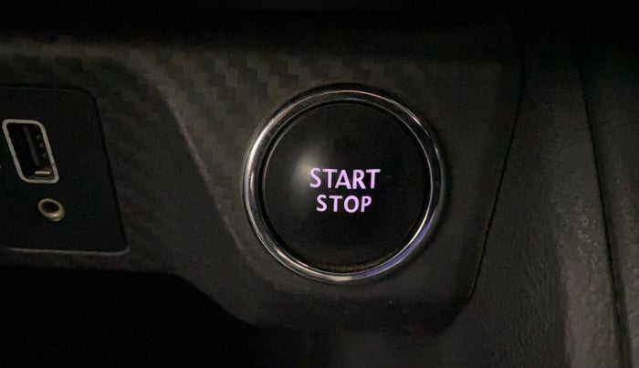 2020 Nissan Kicks XV TURBO 1.3 CVT, Petrol, Automatic, 81,466 km, Keyless Start/ Stop Button