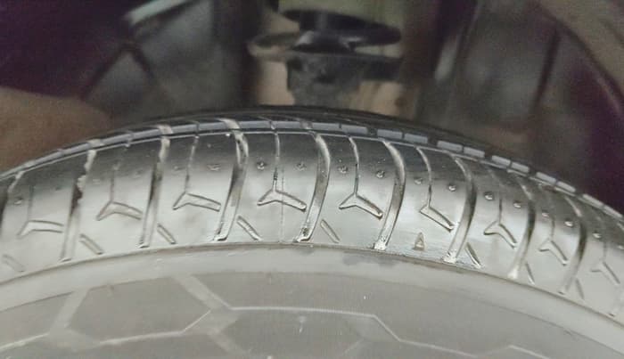 2020 Renault Kwid RXL, Petrol, Manual, 98,704 km, Right Front Tyre Tread
