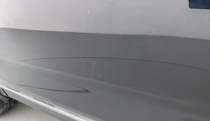 2022 Tata Harrier XZA PLUS 2.0L DARK EDITION, Diesel, Automatic, 9,491 km, Front passenger door - Slightly dented