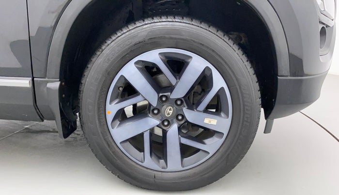 2022 Tata Harrier XZA PLUS 2.0L DARK EDITION, Diesel, Automatic, 9,491 km, Right Front Wheel