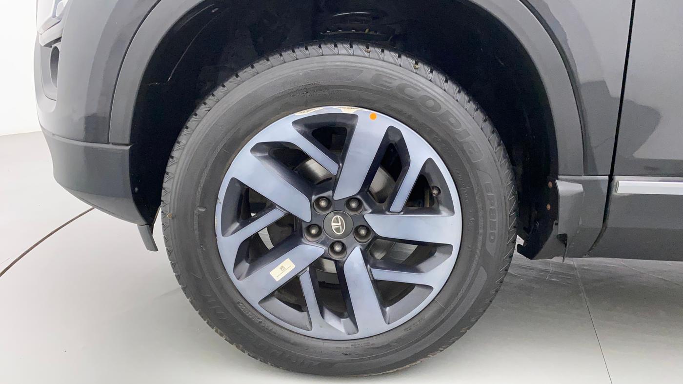 2022 Tata Harrier XZA PLUS 2.0L DARK EDITION, Diesel, Automatic, 9,491 km, Left Front Wheel