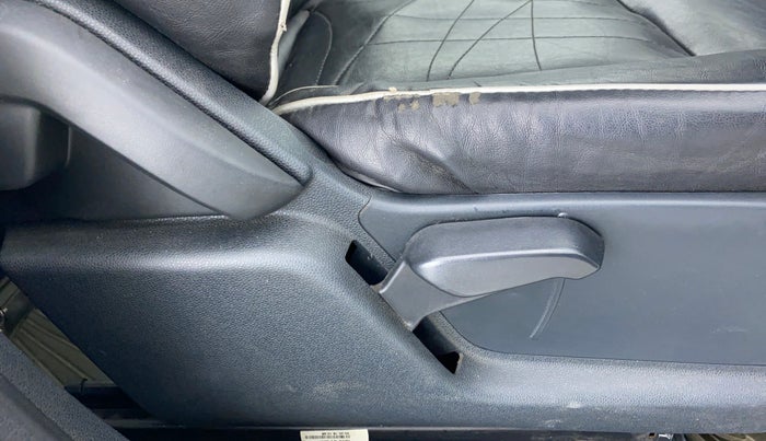 2018 Ford Ecosport 1.5 TITANIUM TI VCT, CNG, Manual, 91,029 km, Driver Side Adjustment Panel