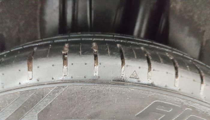 2024 Toyota Glanza G E-CNG, CNG, Manual, 41,375 km, Left Rear Tyre Tread