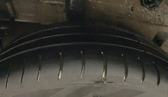 2017 Maruti Celerio VXI AMT, Petrol, Automatic, 67,679 km, Right Rear Tyre Tread