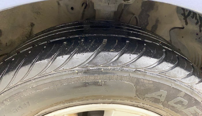 2013 Hyundai i20 SPORTZ 1.2, Petrol, Manual, 67,492 km, Right Front Tyre Tread