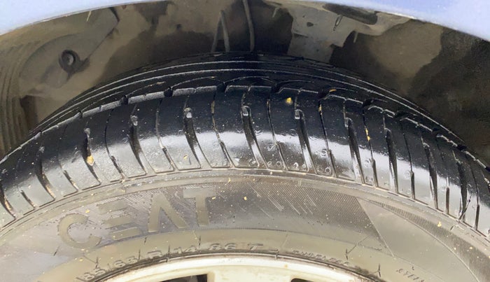 2013 Hyundai i20 SPORTZ 1.2, Petrol, Manual, 67,492 km, Left Front Tyre Tread