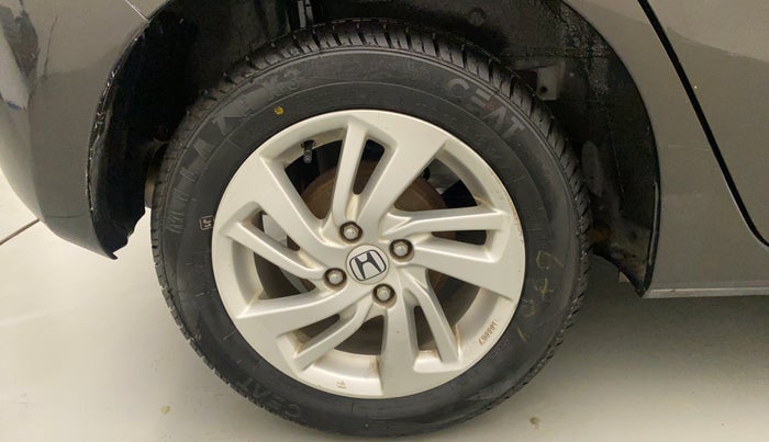 2015 Honda Jazz 1.2L I-VTEC V AT, Petrol, Automatic, 12,854 km, Right Rear Wheel