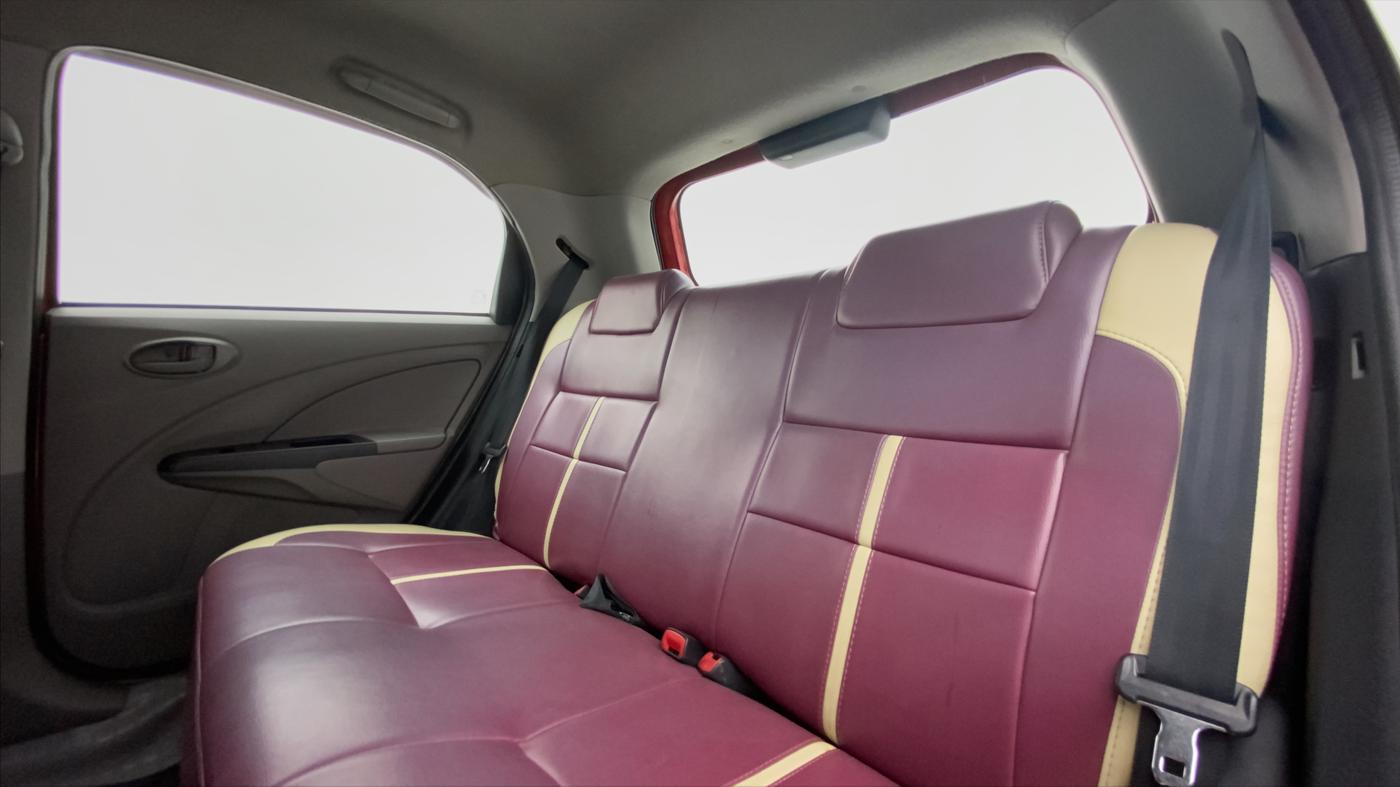 2011 Toyota Etios Liva G, Petrol, Manual, 68,155 km, Right Side Rear Door Cabin