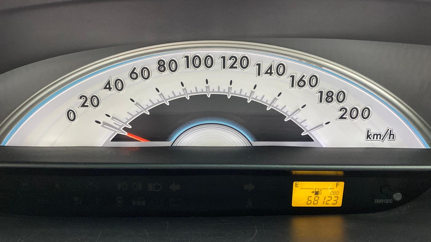 2011 Toyota Etios Liva G, Petrol, Manual, 68,155 km, Odometer Image