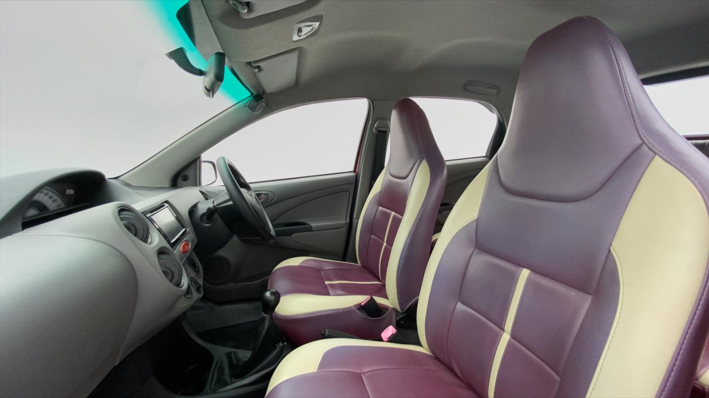 2011 Toyota Etios Liva G, Petrol, Manual, 68,155 km, Right Side Front Door Cabin