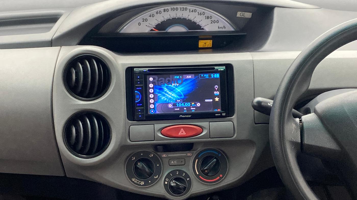 2011 Toyota Etios Liva G, Petrol, Manual, 68,155 km, Air Conditioner