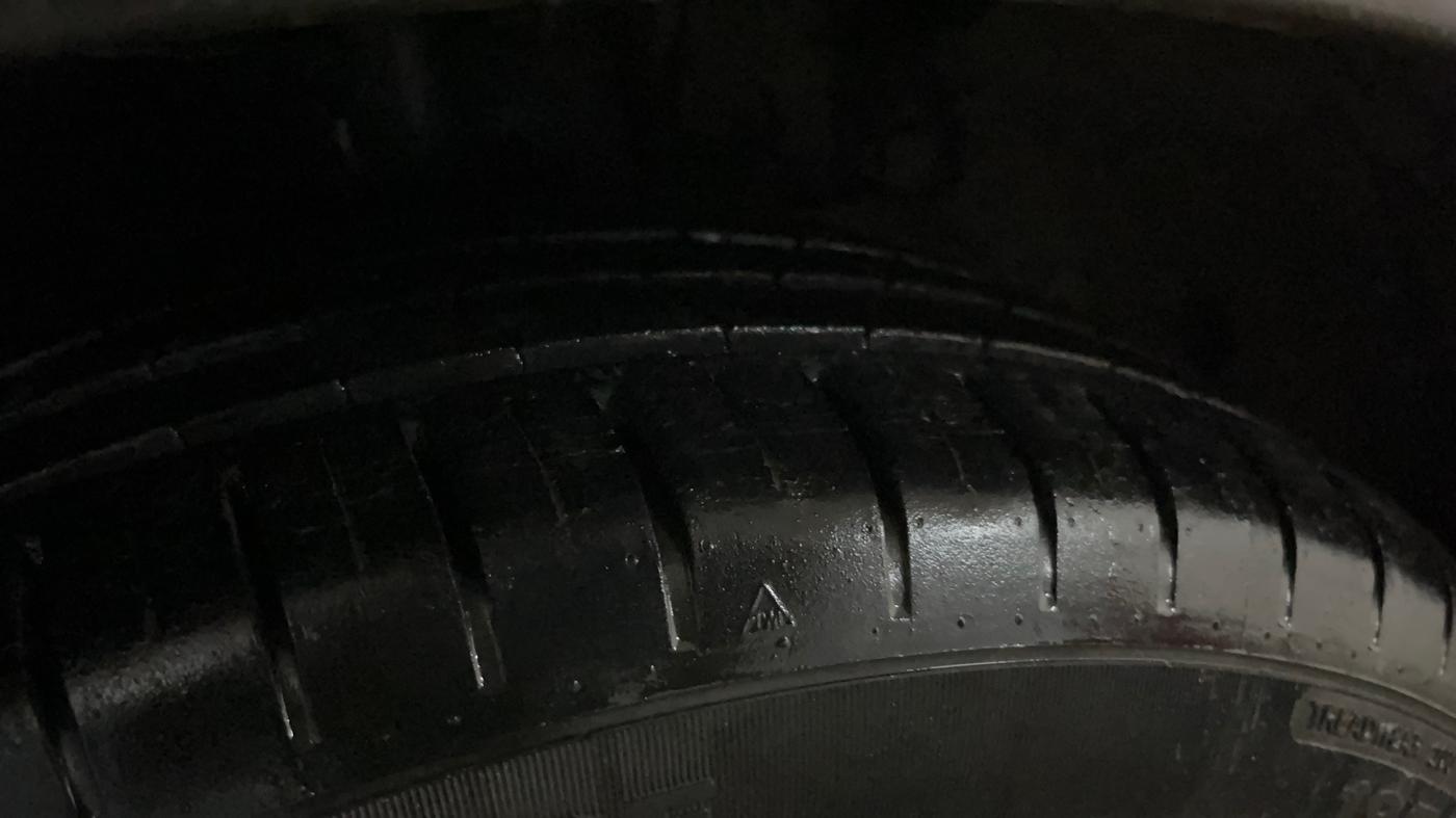 2018 Maruti Baleno ALPHA CVT PETROL 1.2, Petrol, Automatic, 50 km, Right Front Tyre Tread