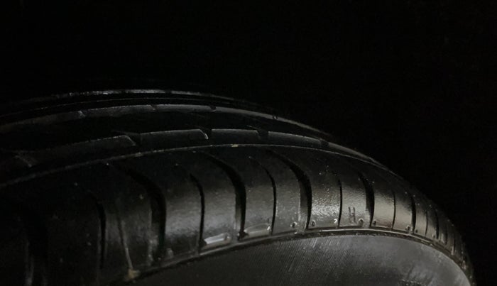 2018 Maruti Baleno ALPHA CVT PETROL 1.2, Petrol, Automatic, 81,033 km, Right Rear Tyre Tread