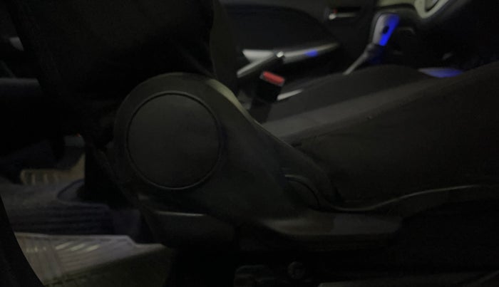 2018 Maruti Baleno ALPHA CVT PETROL 1.2, Petrol, Automatic, 81,033 km, Driver Side Adjustment Panel