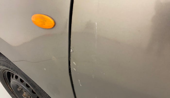 2016 Datsun Go T, Petrol, Manual, 68,083 km, Front passenger door - Minor scratches