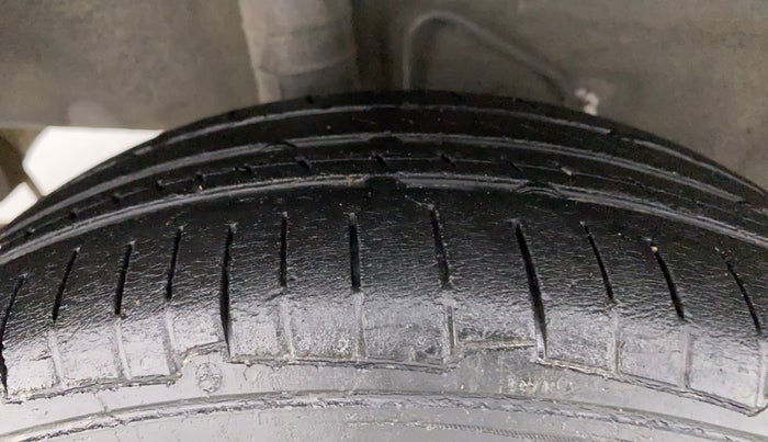 2016 Datsun Go T, Petrol, Manual, 68,083 km, Right Rear Tyre Tread