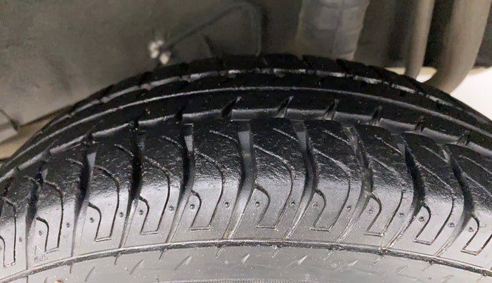 2016 Datsun Go T, Petrol, Manual, 68,083 km, Left Rear Tyre Tread