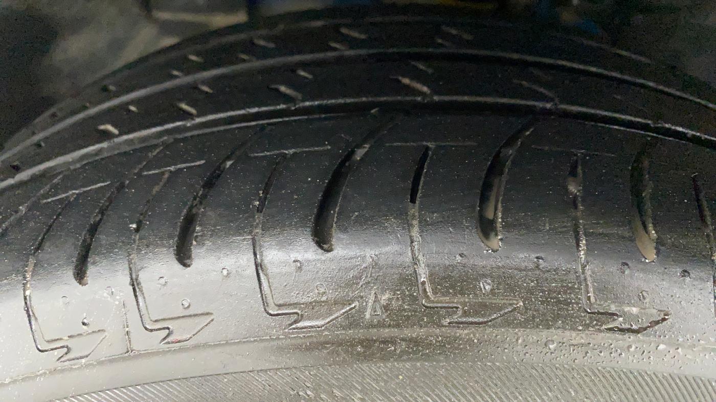 2018 Ford Ecosport 1.5 TITANIUM SIGNATURE TI VCT (SUNROOF), CNG, Manual, 34,393 km, Left Front Tyre Tread